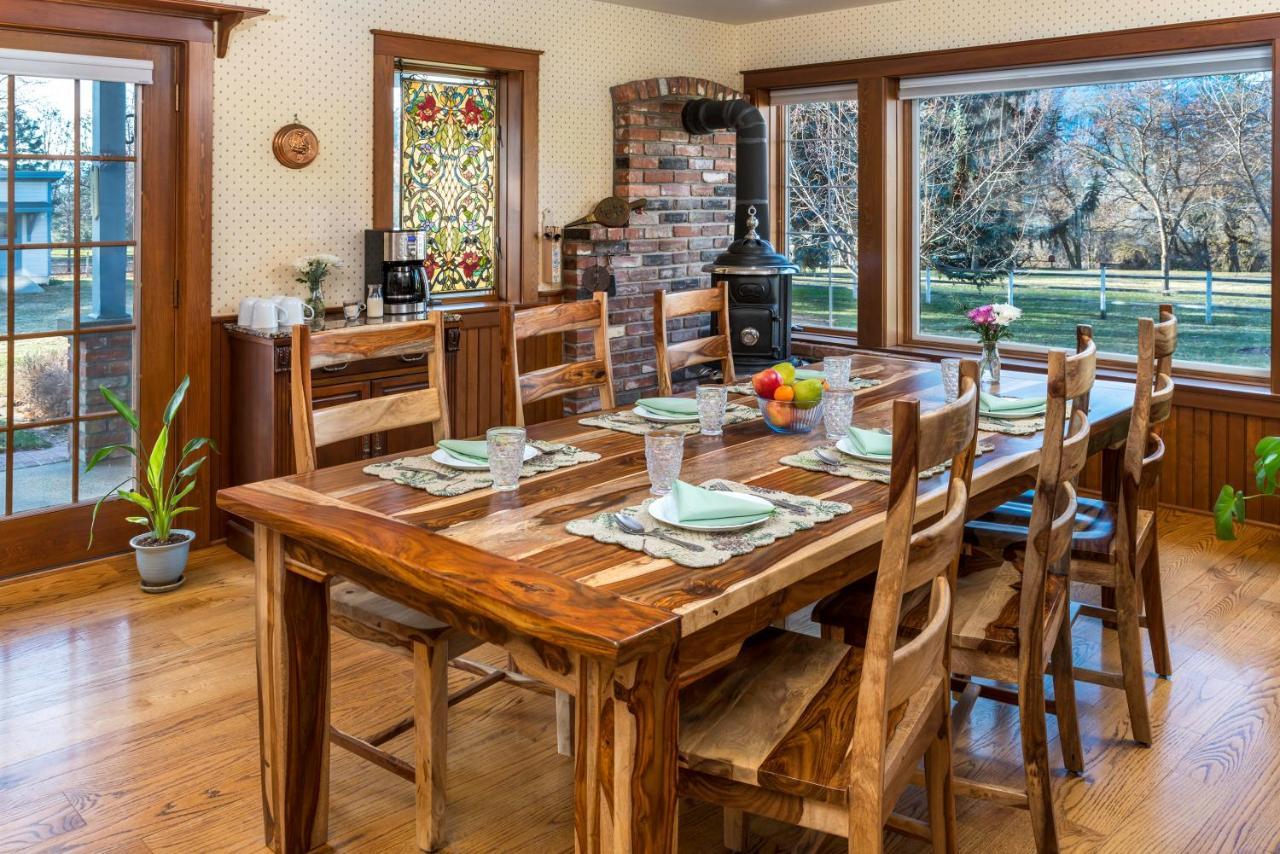 Gardenview Estate Bed And Breakfast Kettle Falls Екстериор снимка