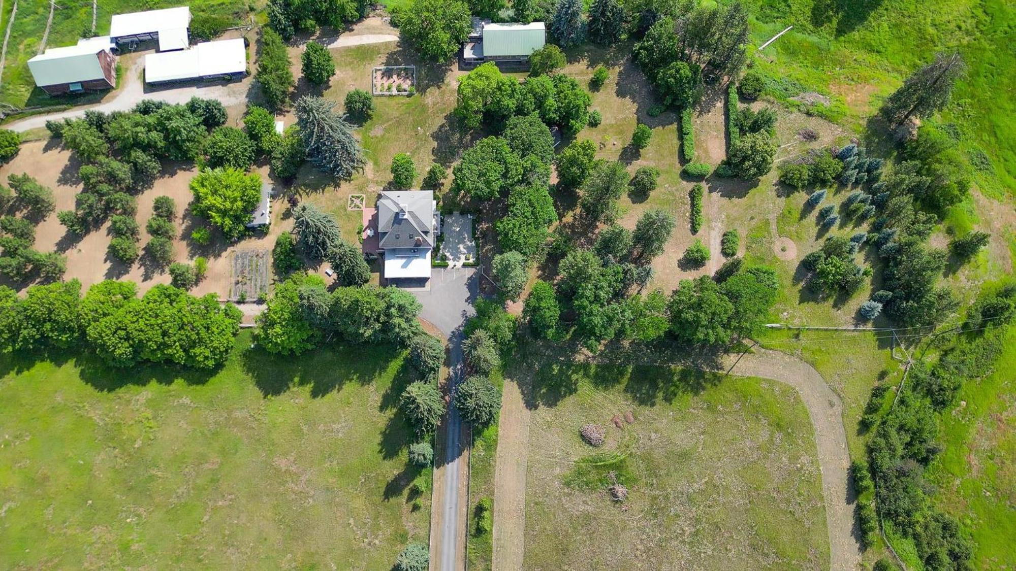Gardenview Estate Bed And Breakfast Kettle Falls Екстериор снимка
